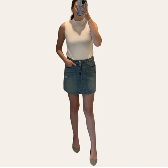 Gap Skirt - Picture 3 of 5